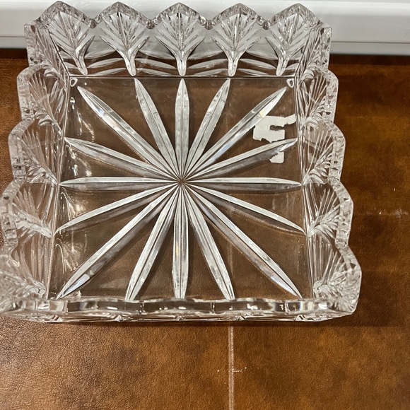 Fifth Avenue Crystal Poland Cut Glass Napkin Holder - Picture 2 of 5